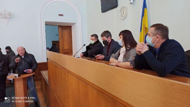 Новини Житомира - фото з Житомиряни вимагають встановити ціну на газ не більше 5-ти гривень, а на електропостачання – не більше 1-ї гривні за кіловат-годину Житомиряни вимагають встановити ціну на газ не більше 5-ти гривень, а на електропостачання – не більше 1-ї гривні за кіловат-годину, фото №3 на сайті 20minut.ua