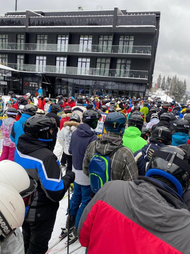 Новини Хмельницького - фото з Хмельничанка розповіла про відпочинок в Буковелі під час локдауну Нет описания.
