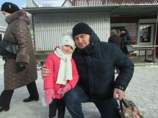 Новини Козятина - фото з День обнімашок у Козятині: наші земляки кажуть, що це повинно бути щоденно День обнімашок у Козятині: наші земляки кажуть, що це повинно бути щоденно, фото №3 на сайті 20minut.ua