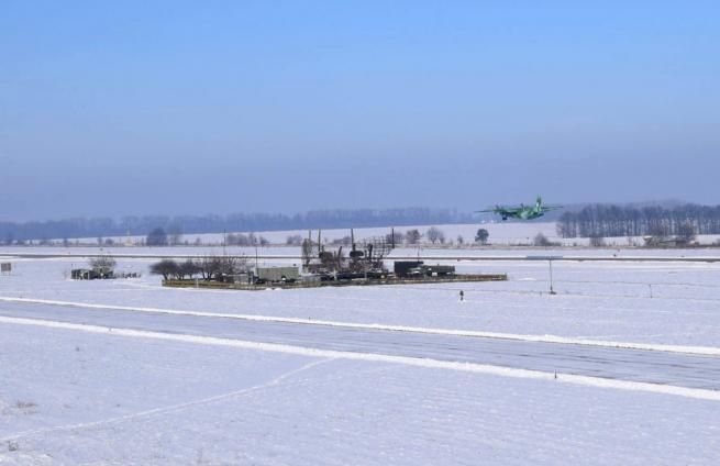 Новини Вінниці - фото з У військовій частині ім. Дмитра Майбороди відбулись планові польоти У військовій частині ім. Дмитра Майбороди відбулись планові польоти, фото №1 на сайті 20minut.ua