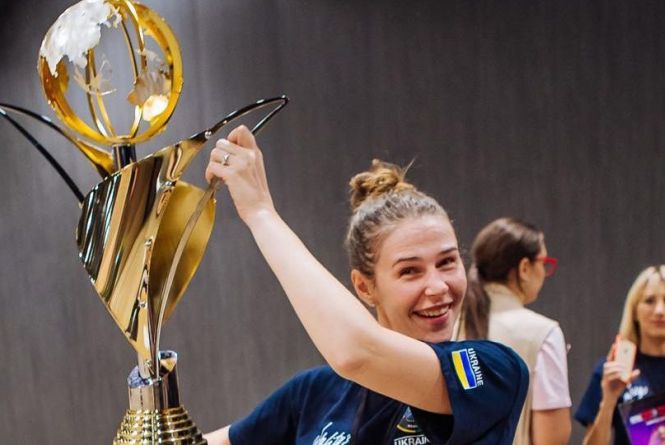 Чемпіонка світу з візажу: історія вінничанки, яка покинула роботу бухгалтера і здійснила мрію