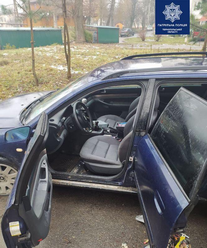 Новини Тернополя - фото з На Тарнавського водій пошкодив три автомобілі та втік з місця ДТП. Винуватця розшукали, він був п'яним На Тарнавського водій пошкодив три автомобілі та втік з місця ДТП. Винуватця розшукали, він був п'яним, фото №1 на сайті 20minut.ua