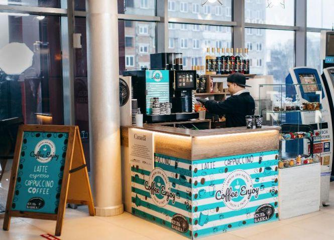 Новини Вінниці - фото з «Я просто виконую свою роботу». Як працює перша інклюзивна кав’ярня міста? «Я просто виконую свою роботу». Як працює перша інклюзивна кав’ярня міста?, фото №3 на сайті 20minut.ua