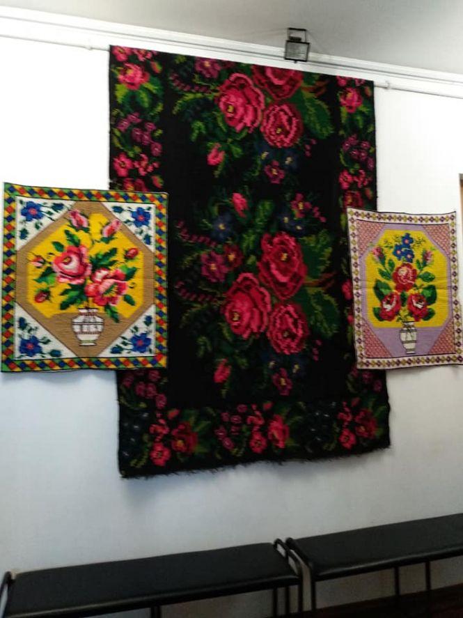 Новини Козятина - фото з У козятинському музеї відкрили виставку «Килимові стежки життя» У козятинському музеї відкрили виставку «Килимові стежки життя», фото №4 на сайті 20minut.ua