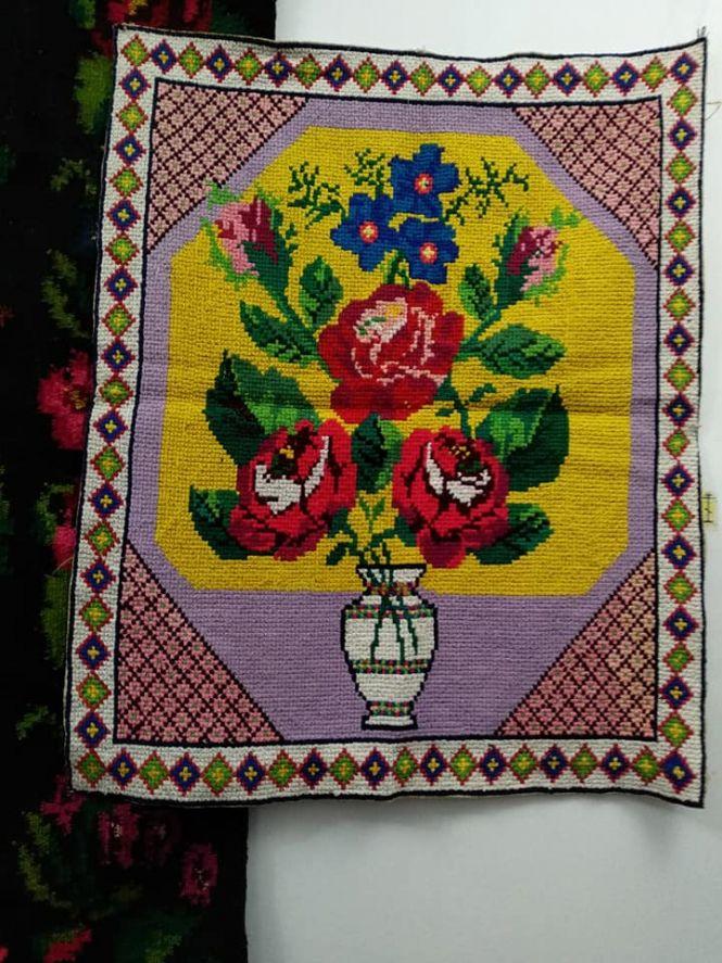 Новини Козятина - фото з У козятинському музеї відкрили виставку «Килимові стежки життя» У козятинському музеї відкрили виставку «Килимові стежки життя», фото №2 на сайті 20minut.ua