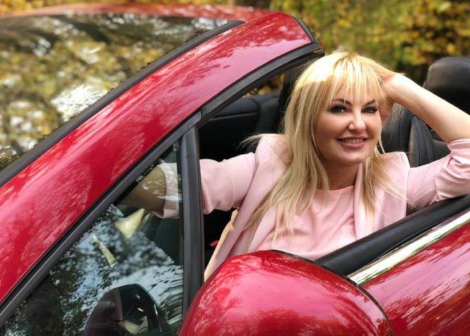 Новини Тернополя - фото з Подарунки коханим на мільйон! Tesla i Porsche: на яких ще автомобілях їздять відомі тернополянки Подарунки коханим на мільйон! Tesla i Porsche: на яких ще автомобілях їздять відомі тернополянки, фото №9 на сайті 20minut.ua