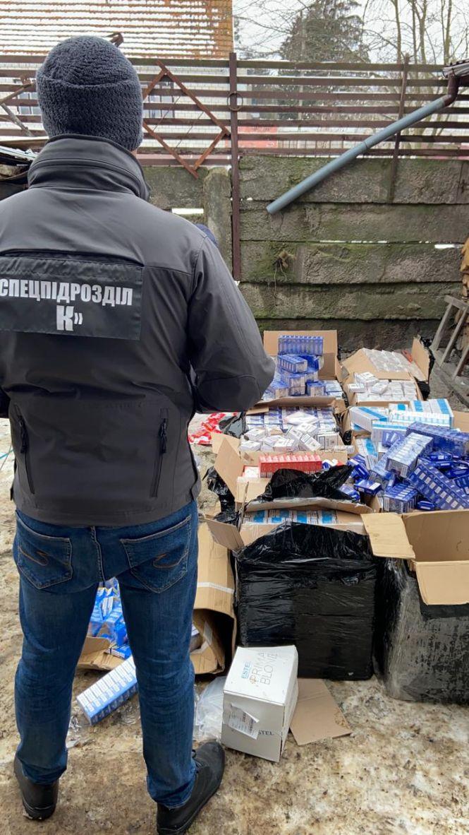 Мешканців Овруччини викрили на контрабанді і незаконному виготовленні сигарет, фото №2 на сайті 20minut.ua