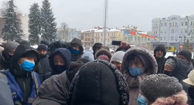 Новини Вінниці - фото з Вінничани знову вийшли на мітинг проти високих тарифів Вінничани знову вийшли на мітинг проти високих тарифів, фото №1 на сайті 20minut.ua