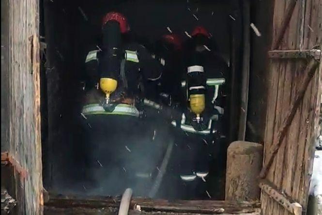 Новини Хмельницького - фото з У Хмельницькому районі горів магазин-кафе (ФОТО) У Хмельницькому районі горів магазин-кафе (ФОТО), фото №2 на сайті vsim.ua