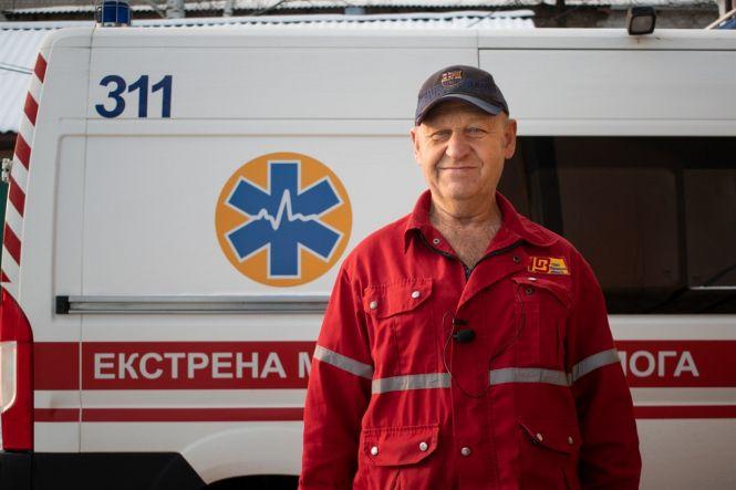 «Інколи й сто кілометрів за день проїжджаю». Лікар зі Жмеринки не носить верхнього одягу, фото №1 на сайті 20minut.ua