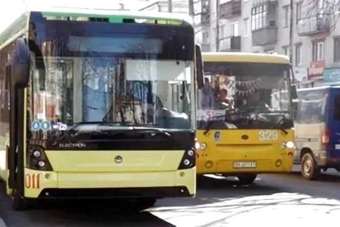 Початок вакцинації від COVID-19 та нові тарифи: які зміни чекають на хмельничан у лютому, фото №3 на сайті vsim.ua