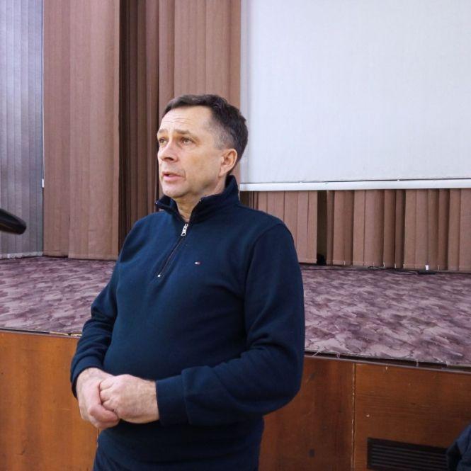 Новини Вінниці - фото з 12 гривень за поїздку. Як вінницькі перевізники рахували нову вартість проїзду в маршрутках 12 гривень за поїздку. Як вінницькі перевізники рахували нову вартість проїзду в маршрутках, фото №1 на сайті 20minut.ua