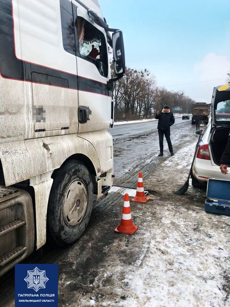 На дорогах Хмельниччини ловлять перевантажені фури, фото №2 на сайті vsim.ua