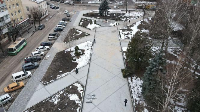 «У нас був акт на 55 дерев, а ми видалили 12»: чому на Новому бульварі знищили озеленення, фото №2 на сайті 20minut.ua