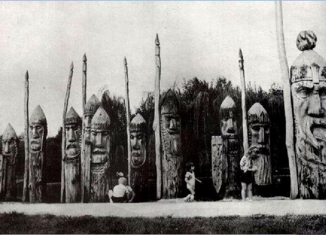Новини Тернополя - фото з Буратіно, Змій Горинич, 33 богатирі. Дерев'яні скульптури з парку  Буратіно, Змій Горинич, 33 богатирі. Дерев'яні скульптури з парку