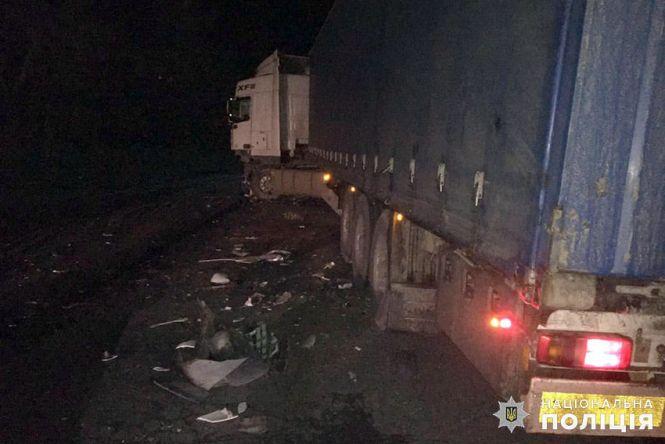 П’яний водій «Fiat» виїхав на «зустрічку» і врізався у вантажівку. Постраждав пасажир, фото №1 на сайті vsim.ua