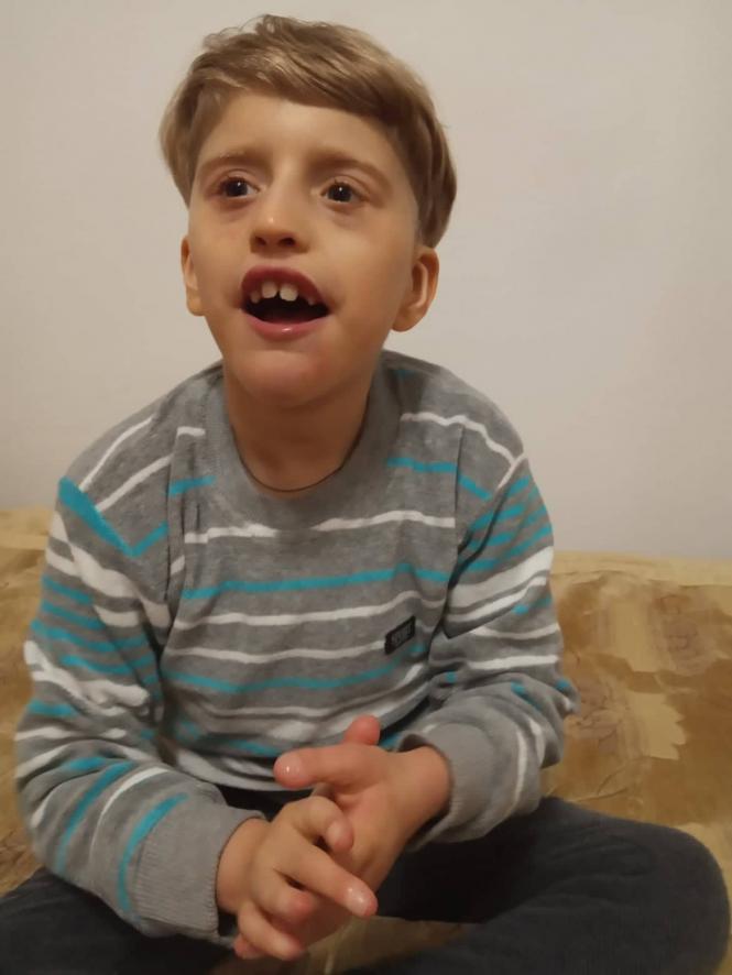 Новини Тернополя - фото з "Зламані" гени — це біль і щоденна боротьба. Історії тернополян, які мають рідкісні захворювання Немає опису.