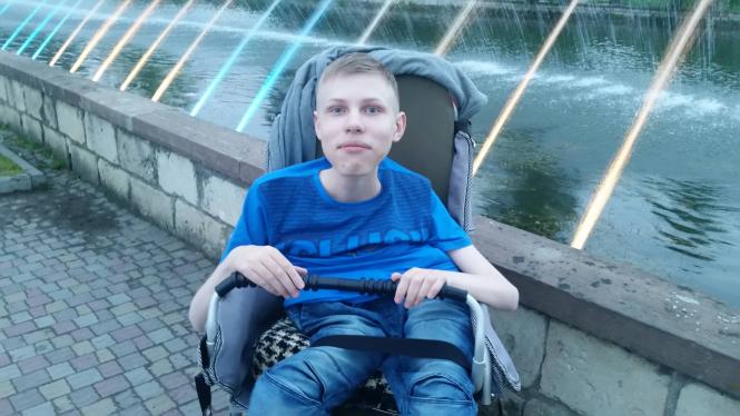 Новини Тернополя - фото з "Зламані" гени — це біль і щоденна боротьба. Історії тернополян, які мають рідкісні захворювання Немає опису.