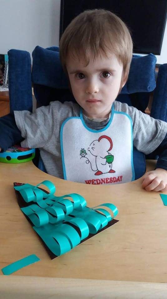 Новини Тернополя - фото з "Зламані" гени — це біль і щоденна боротьба. Історії тернополян, які мають рідкісні захворювання Немає опису.