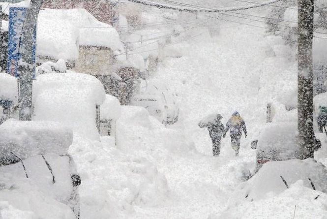 На Україну суне сніговий циклон. Синоптики оголосили штормове попередження