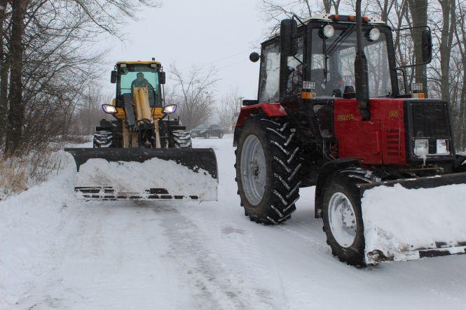 Новини Козятина - фото з Хурделить: на козятинських дорогах автівки зносить на обочину. Чи чистять автошляхи? (Опитування) Хурделить: на козятинських дорогах автівки зносить на обочину. Чи чистять автошляхи? (Опитування), фото №7 на сайті 20minut.ua