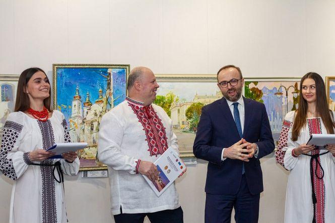 Новини Вінниці - фото з «Для участі доведіть авторство». Володимир Козюк оголосив старт пленеру «Кращий художник — 2021». «Для участі доведіть авторство». Володимир Козюк оголосив старт пленеру «Кращий художник — 2021»., фото №1 на сайті 20minut.ua