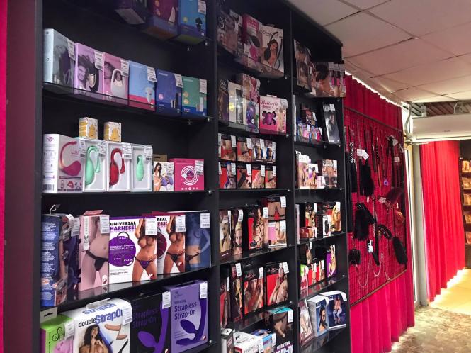 Новини Хмельницького - фото з Силіконові сідниці та віброяйця. Підбірка подарунків 18+ з хмельницького секс-шопу Нет описания.