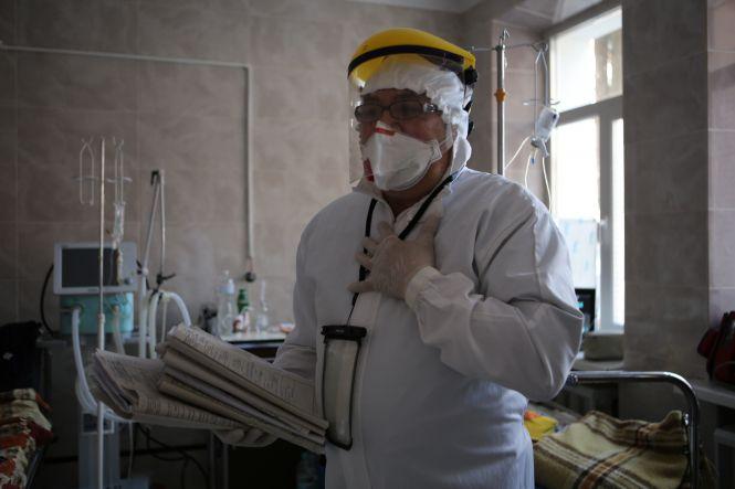 Новини Вінниці - фото з «Намагайтеся не дихати глибоко»: як ми побували у відділеннях, де лікують хворих на коронавірус «Намагайтеся не дихати глибоко»: як ми побували у відділеннях, де лікують хворих на коронавірус, фото №9 на сайті 20minut.ua