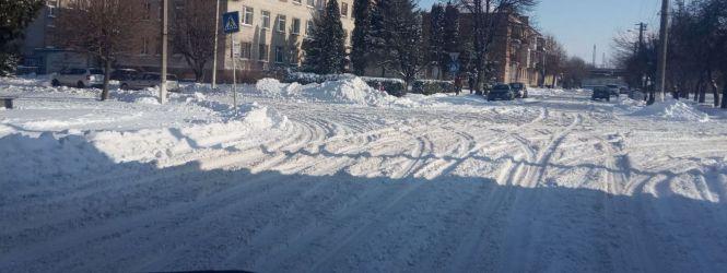 Новини Козятина - фото з Застрягали у снігових заметах та потрапляли в ДТП: про наслідки негоди на Козятинщині Застрягали у снігових заметах та потрапляли в ДТП: про наслідки негоди на Козятинщині, фото №1 на сайті 20minut.ua