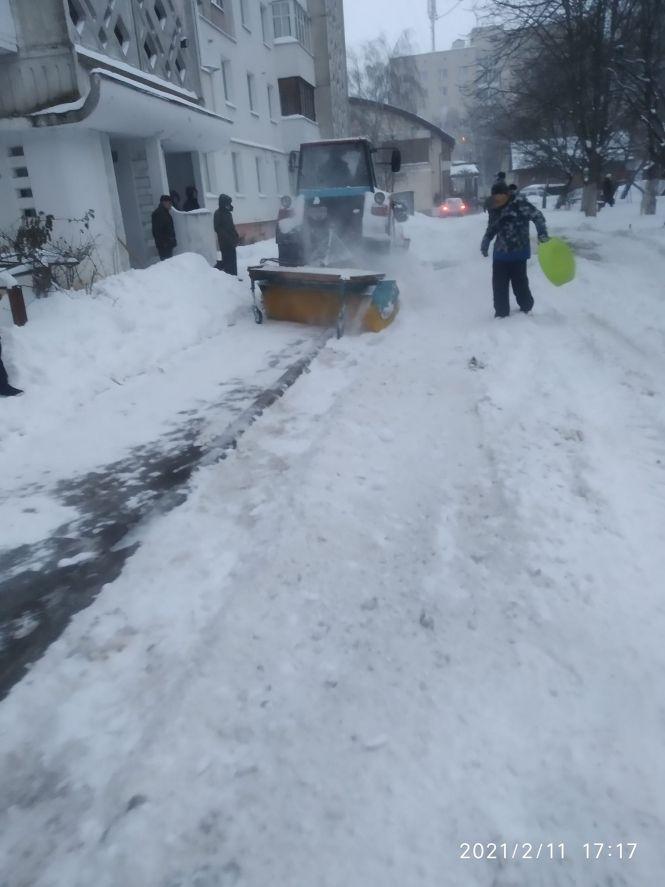 Шуфля челендж. Тернополяни розповіли, чому допомагають комунальникам прибирати сніг, фото №8 на сайті 20minut.ua