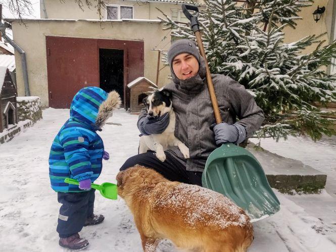 Шуфля челендж. Тернополяни розповіли, чому допомагають комунальникам прибирати сніг, фото №3 на сайті 20minut.ua