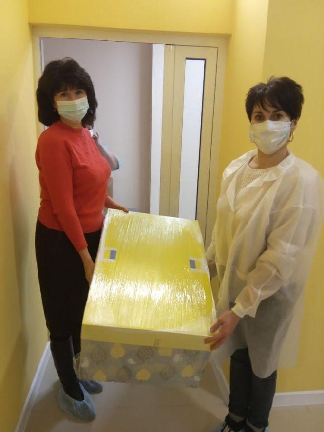 Новини Козятина - фото з Козятинське пологове відділення отримало 80 пакунків малюка Козятинське пологове відділення отримало 80 пакунків малюка, фото №1 на сайті 20minut.ua