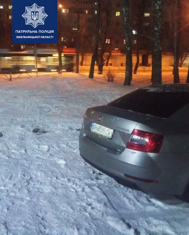 Водії втекли. У Хмельницькому розшукують свідків ДТП, фото №1 на сайті vsim.ua