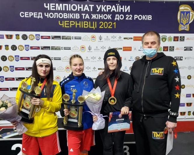 Новини Хмельницького - фото з Хмельницькі боксери завоювали нагороди на чемпіонаті України (ФОТО) Хмельницькі боксери завоювали нагороди на чемпіонаті України (ФОТО), фото №1 на сайті vsim.ua