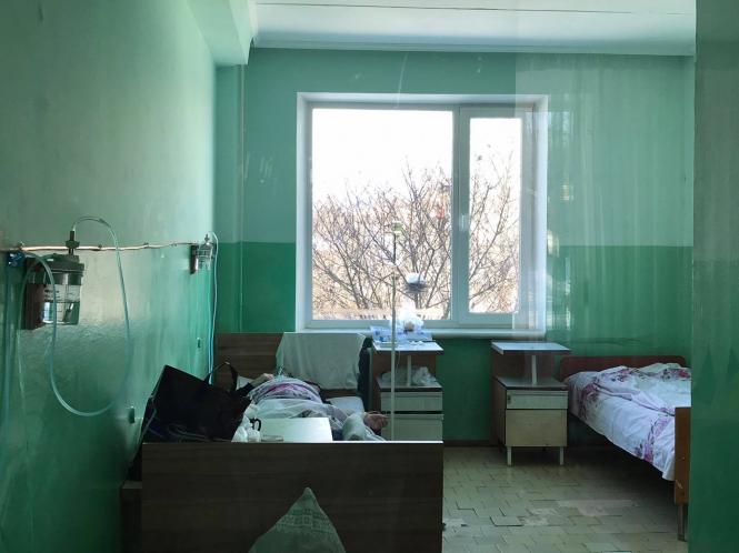 Новини Хмельницького - фото з “Брудні” зони й “важкі” пацієнти. Ексклюзивний репортаж з Хмельницької інфекційної лікарні Нет описания.