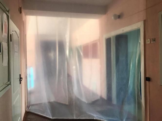 Новини Хмельницького - фото з “Брудні” зони й “важкі” пацієнти. Ексклюзивний репортаж з Хмельницької інфекційної лікарні Нет описания.