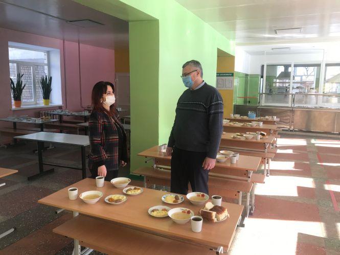 Новини Вінниці - фото з Оновлене меню чи просто без сосисок? Ми дізналися, як змінилося харчування у вінницьких школах Оновлене меню чи просто без сосисок? Ми дізналися, як змінилося харчування у вінницьких школах, фото №2 на сайті 20minut.ua