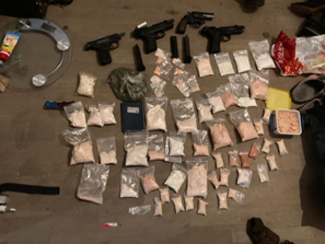 Новини Хмельницького - фото з У Хмельницькому судитимуть групу наркоторговців У Хмельницькому судитимуть групу наркоторговців, фото №1 на сайті vsim.ua