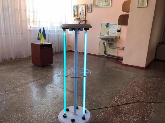 Новини Хмельницького - фото з “Брудні” зони й “важкі” пацієнти. Ексклюзивний репортаж з Хмельницької інфекційної лікарні Нет описания.