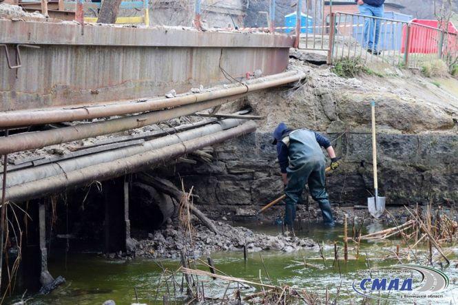 Новини Вінниці - фото з У Немирові обвалився міст, який почали капітально ремонтувати