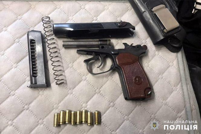 Новини Хмельницького - фото з Хмельничанин вирощував елітну коноплю у дачному будиночку (ФОТО)