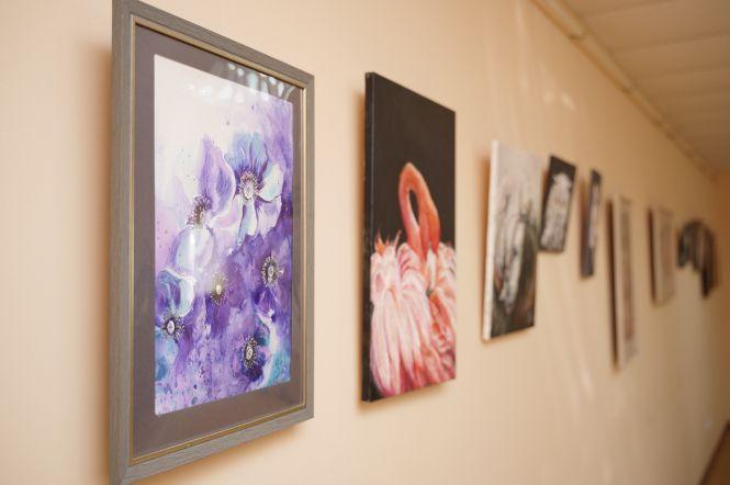 Новини Вінниці - фото з Сьома річниця війни: у Ветеранському просторі триває виставка картин офіцерки Наталії Жижко