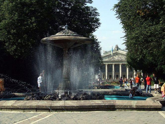 Новини Тернополя - фото з Подорож у минуле: як змінились тернопільські водограї (ПІДБІРКА ФОТО) Подорож у минуле: як змінились тернопільські водограї (ПІДБІРКА ФОТО), фото №2 на сайті 20minut.ua