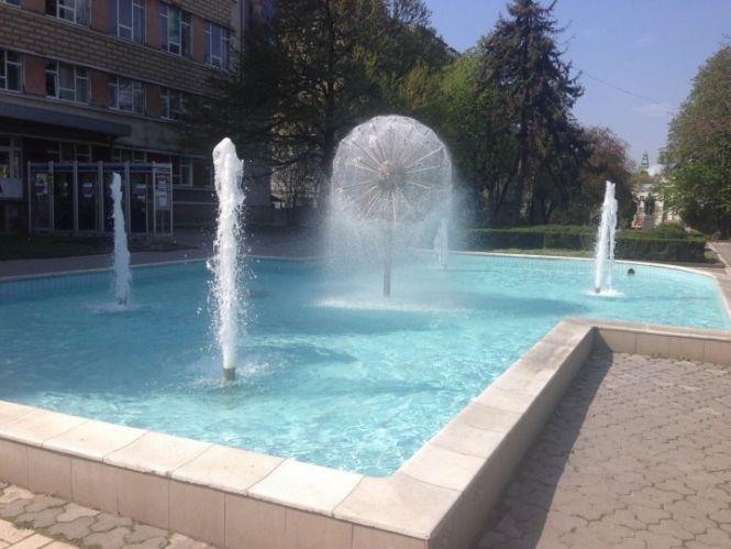 Новини Тернополя - фото з Подорож у минуле: як змінились тернопільські водограї (ПІДБІРКА ФОТО) Подорож у минуле: як змінились тернопільські водограї (ПІДБІРКА ФОТО), фото №8 на сайті 20minut.ua