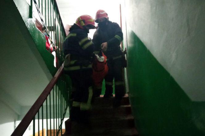 Новини Хмельницького - фото з У Хмельницькому горіла квартира: врятували жінку (ФОТО, ВІДЕО) У Хмельницькому горіла квартира: врятували жінку (ФОТО, ВІДЕО), фото №2 на сайті vsim.ua