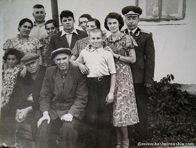 Новини Вінниці - фото з Володимир Висоцький на канікулах у Гайсині. Фото зірок, чиє дитинство проходило на Вінниччині Володимир Висоцький на канікулах у Гайсині. Фото зірок, чиє дитинство проходило на Вінниччині, фото №7 на сайті 20minut.ua