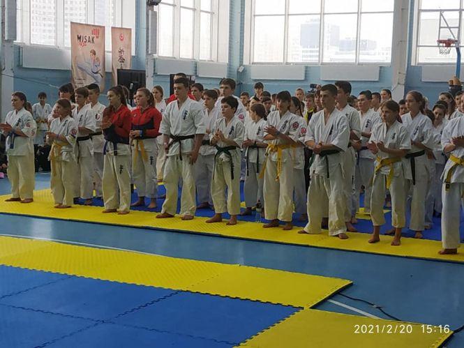 Новини Козятина - фото з Десять козятинських каратистів поповнили власну медальну колекцію Десять козятинських каратистів поповнили власну медальну колекцію, фото №4 на сайті 20minut.ua