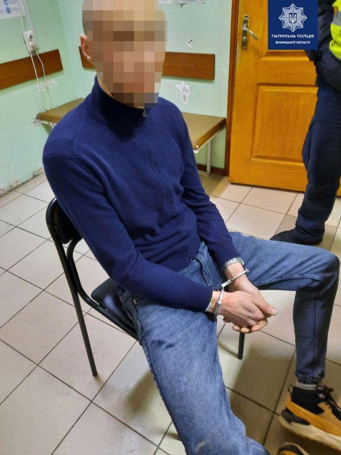 Новини Вінниці - фото з Був і п'яний, і «під кайфом». На Стеценка одягли кайданки на водія Volkswagen Був і п'яний, і «під кайфом». На Стеценка одягли кайданки на водія Volkswagen, фото №1 на сайті 20minut.ua