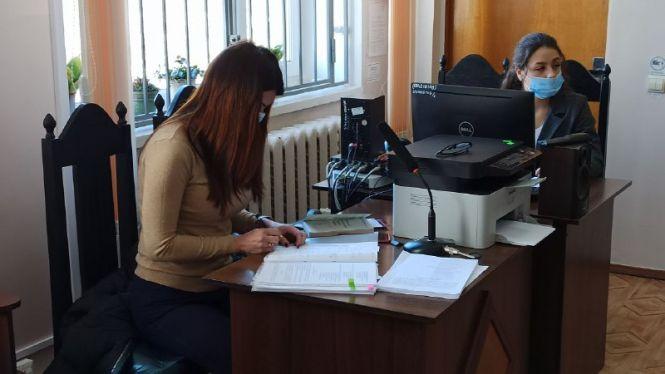 На судовому засіданні проти газети «20 хвилин» нардепу Развадовському призначили експертизу, щоб визначити суму, на яку «настраждався» депутат, фото №2 на сайті 20minut.ua