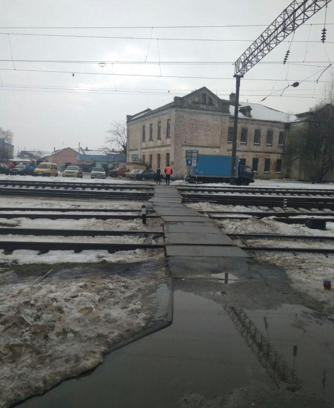 Новини Вінниці - фото з У Козятині під потяг потрапила 17-річна Діана Цимбарович. Родині потрібна допомога У Козятині під потяг потрапила 17-річна Діана Цимбарович. Родині потрібна допомога, фото №1 на сайті 20minut.ua